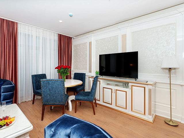 Номер «Роял»